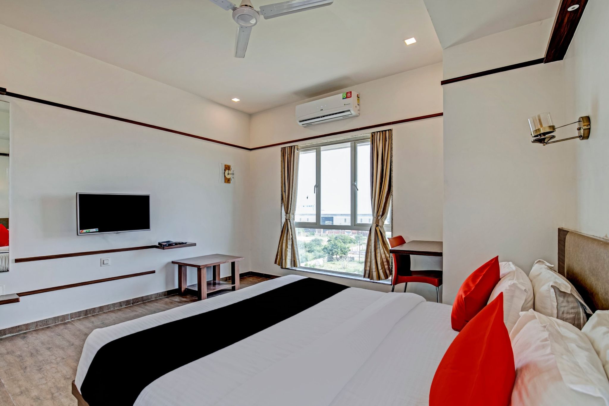 Hotel O The Grand Imperial Restaurant & Hotel Dhuva Railway station Classic 7