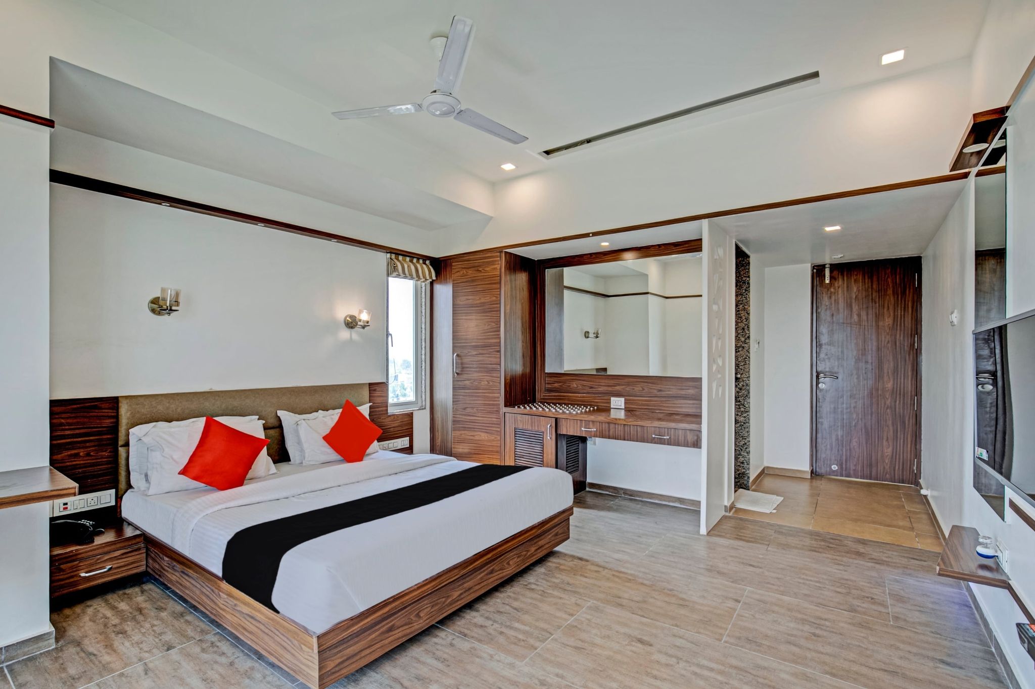 Hotel O The Grand Imperial Restaurant & Hotel Dhuva Railway station Classic 5