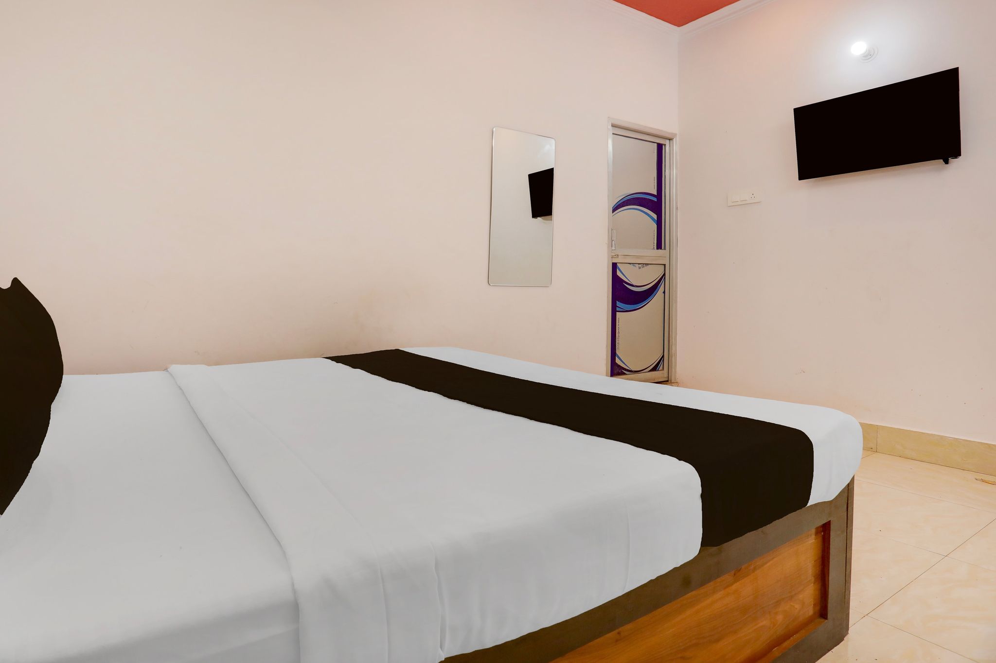 Hotel O Royal Inn Classic 25