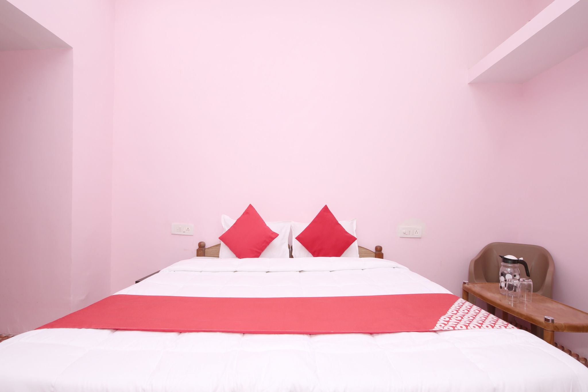 Hotel O White House Classic 17