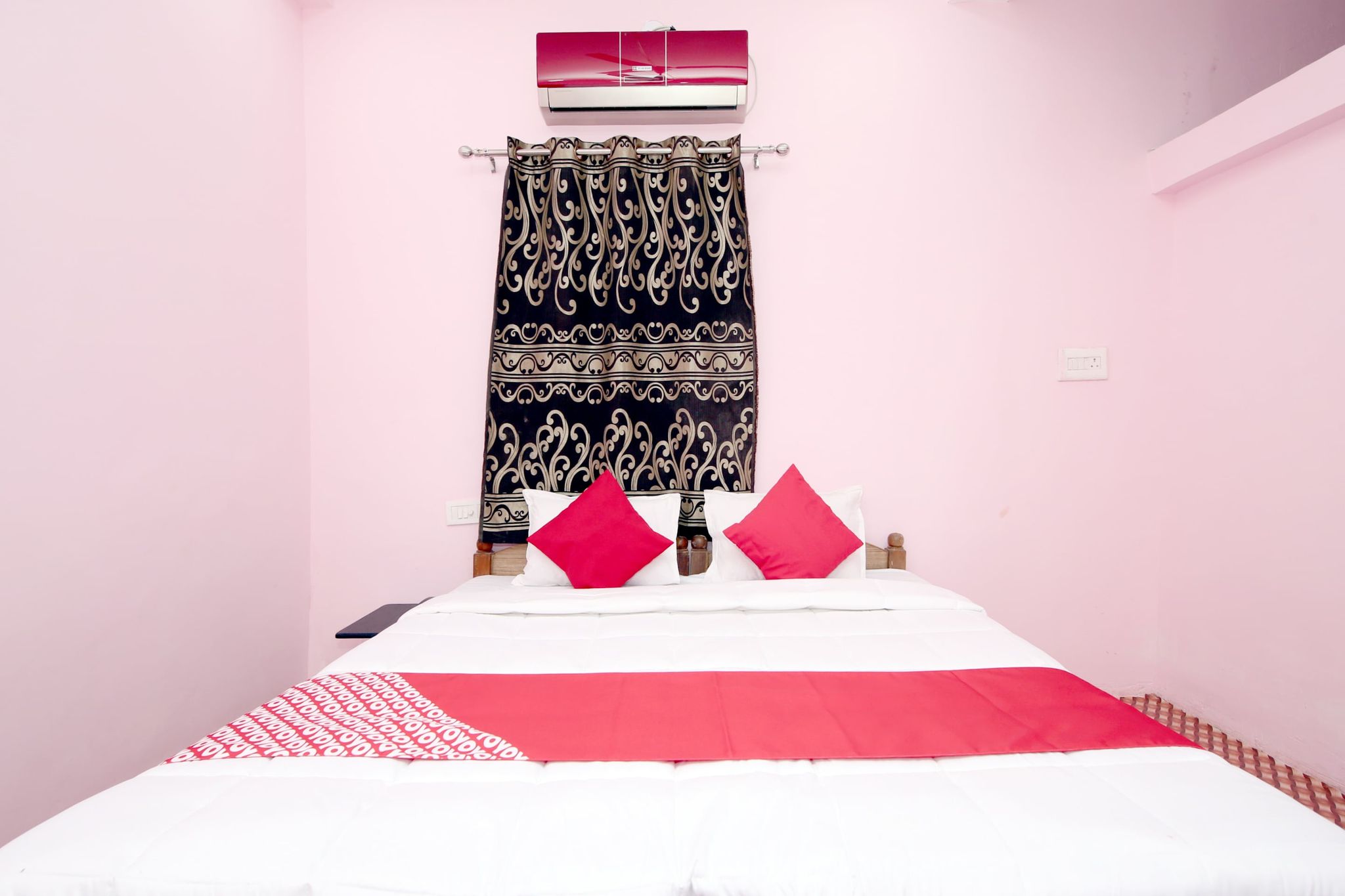 Hotel O White House Classic 19