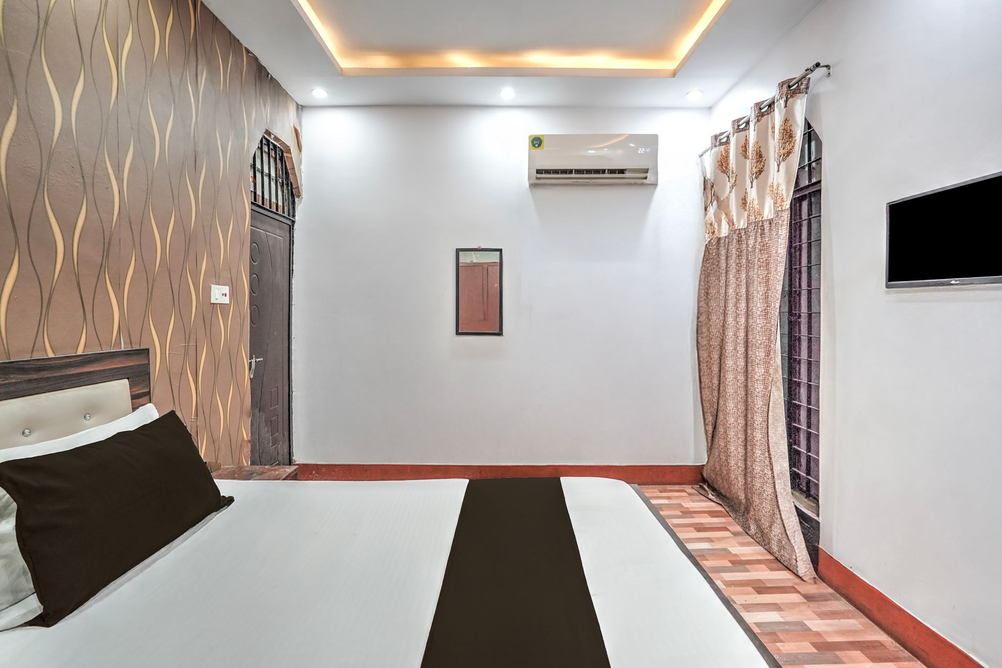 SPOT ON Hotel prayag villa Classic 30