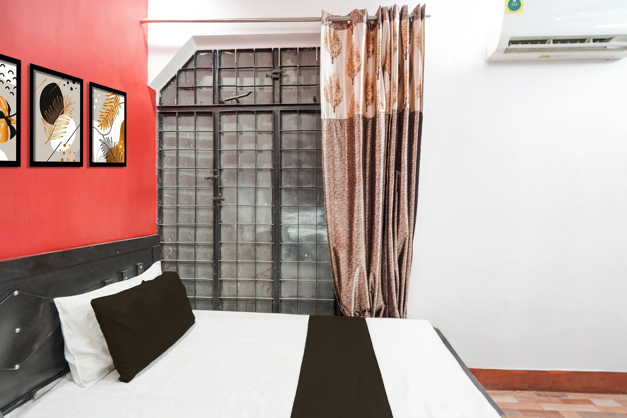 SPOT ON Hotel prayag villa Classic 21