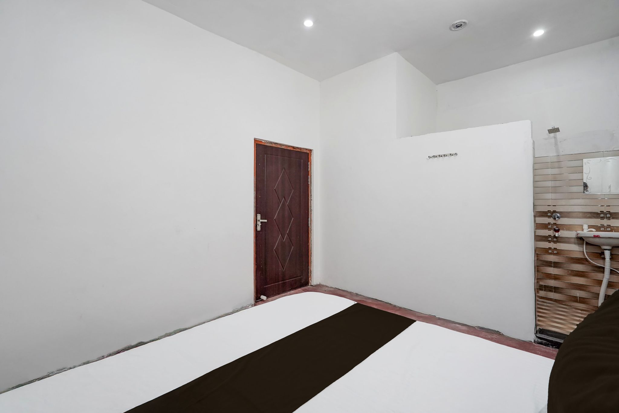 Hotel O Raj Family Restaurant & Hotels Classic 10