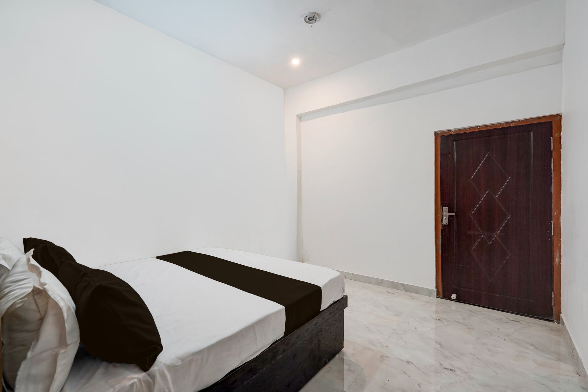 Hotel O Raj Family Restaurant & Hotels Classic 28