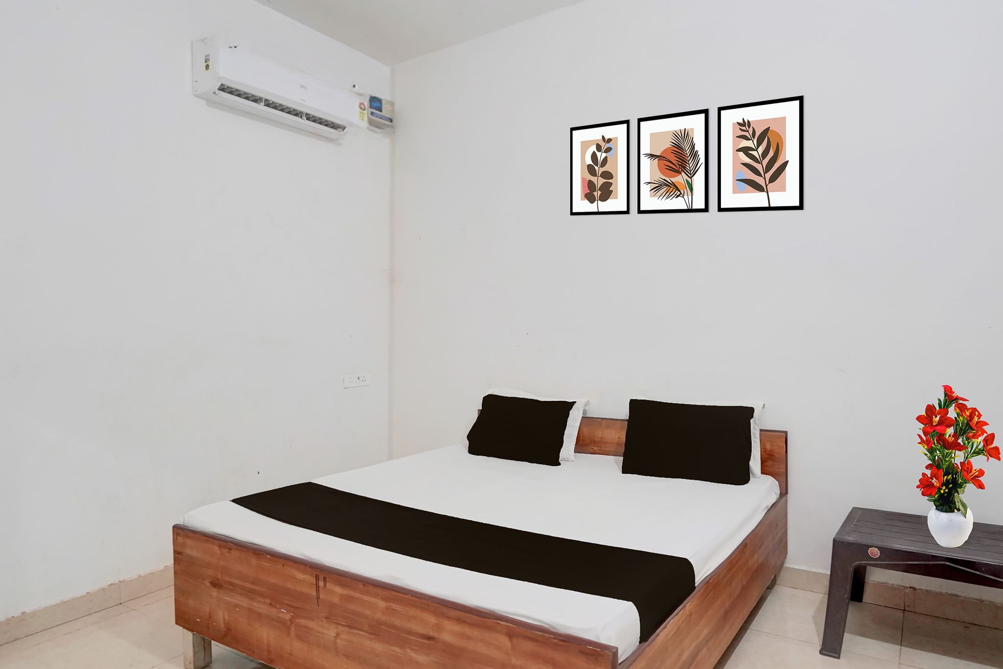 SPOT ON New Phulpur Restaurant And Hotel Classic 4