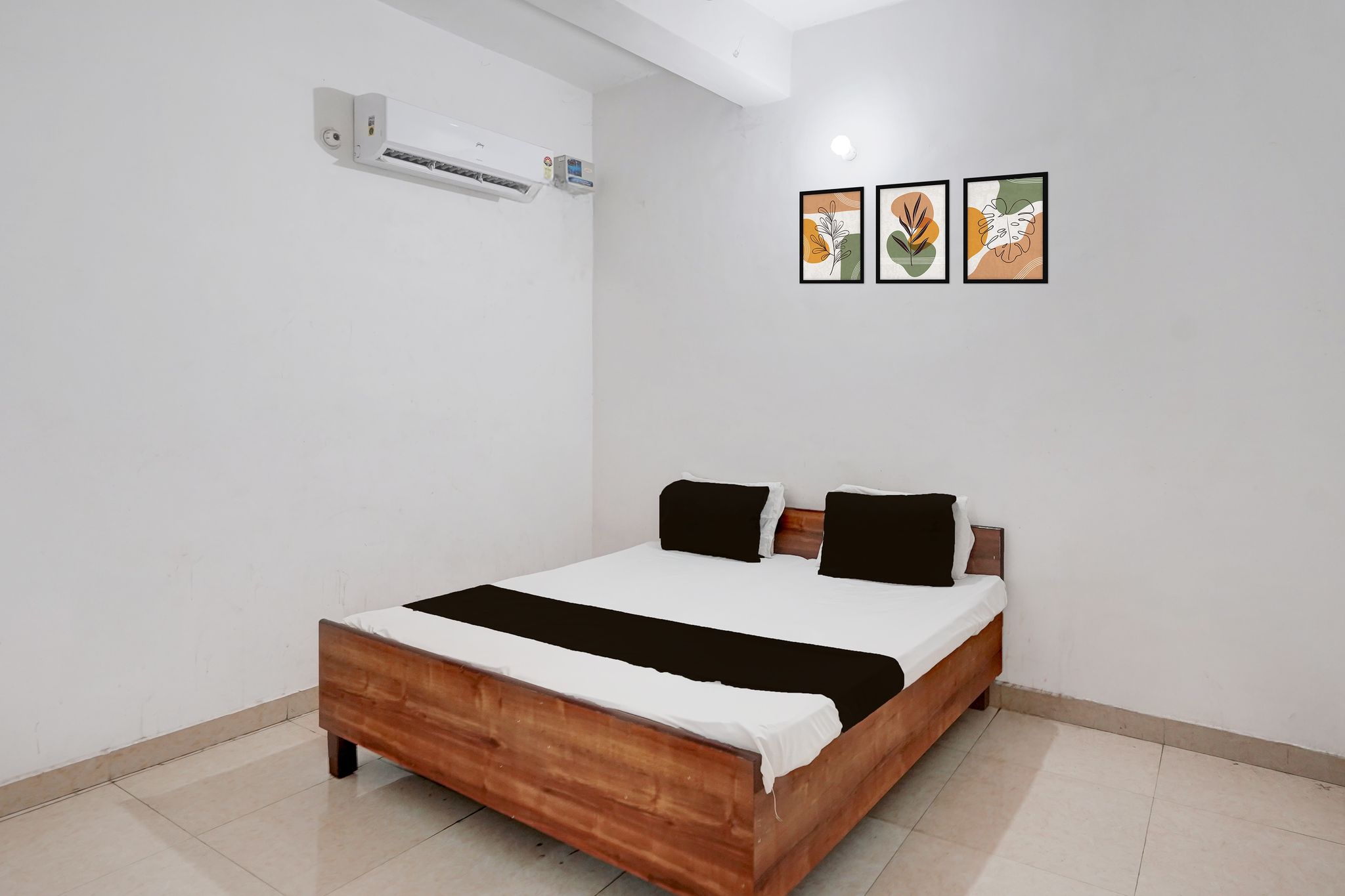 SPOT ON New Phulpur Restaurant And Hotel Classic 37