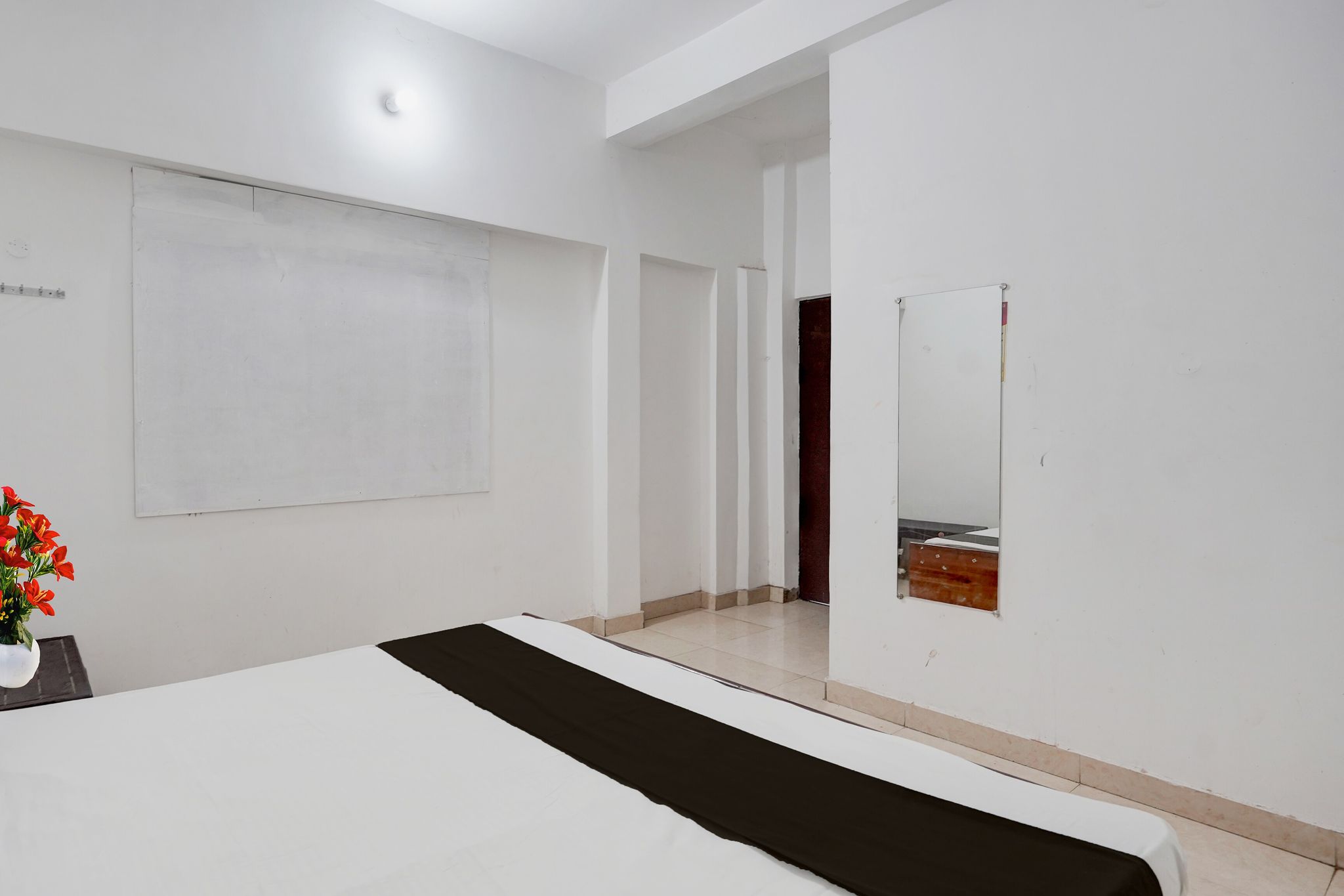 SPOT ON New Phulpur Restaurant And Hotel Classic 11