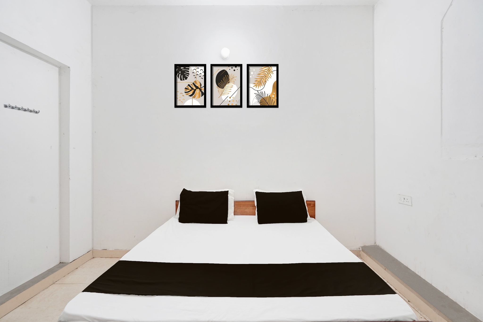 SPOT ON New Phulpur Restaurant And Hotel Classic 25