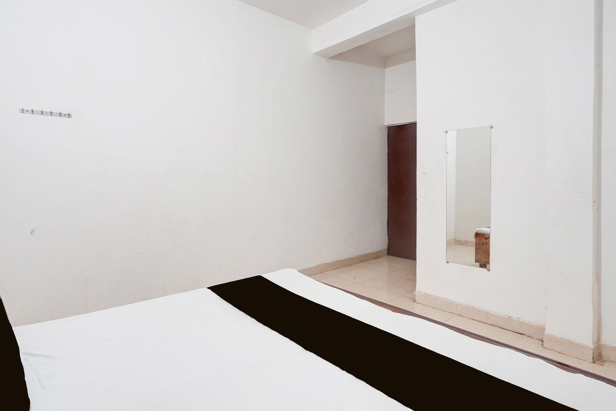 SPOT ON New Phulpur Restaurant And Hotel Classic 13