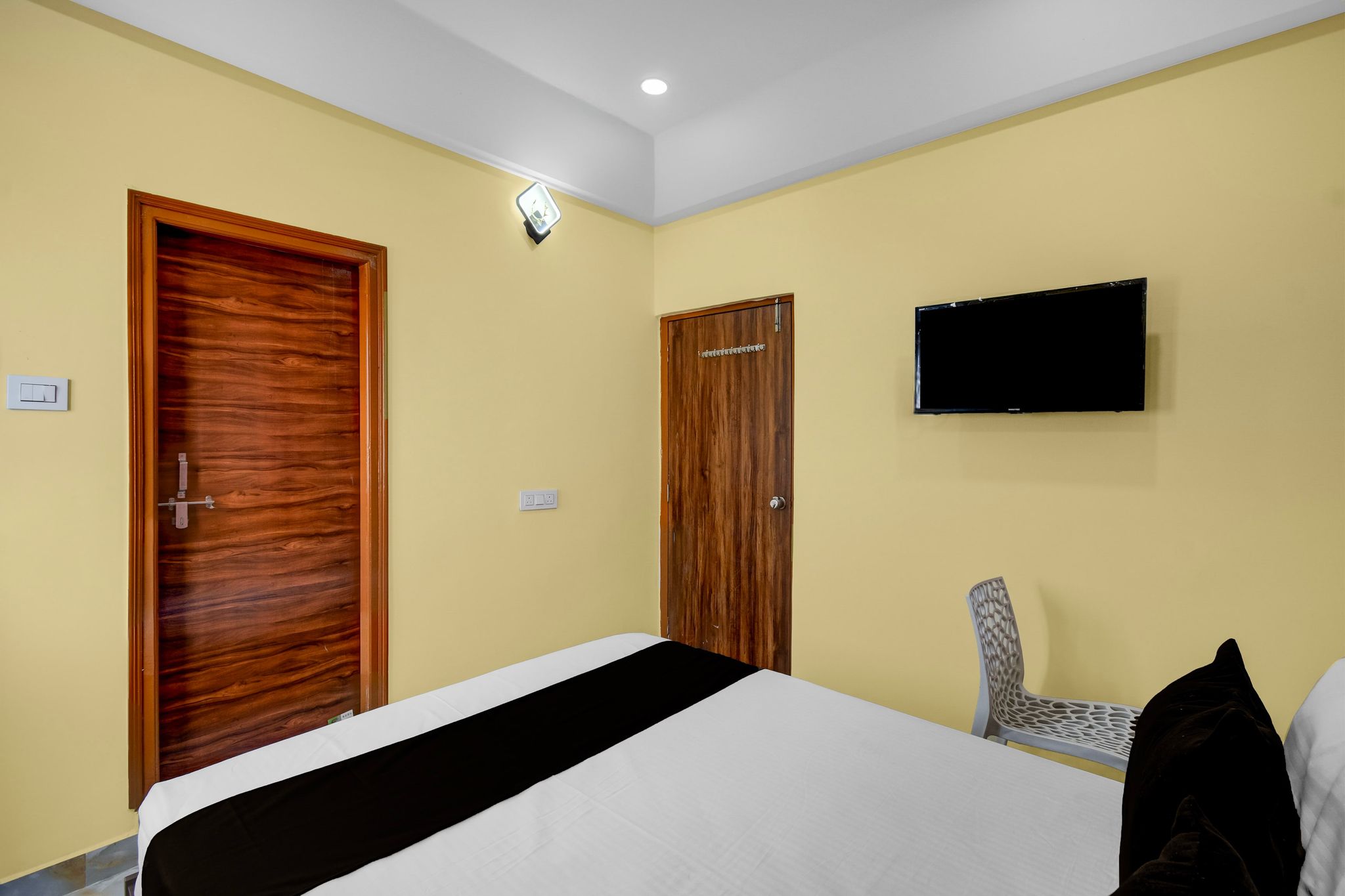 Hotel O Laxmi Grand Classic 5