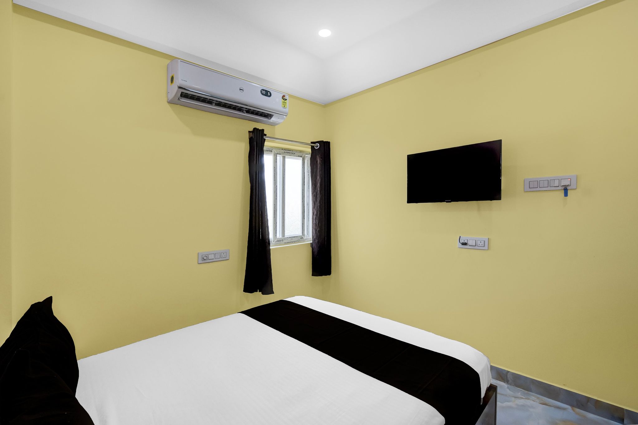 Hotel O Laxmi Grand Classic 13