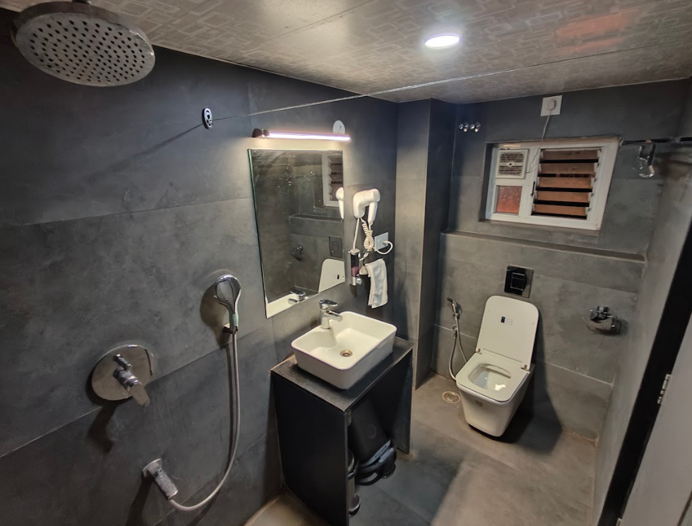 Hotel G R T Square Deluxe AC Room 8