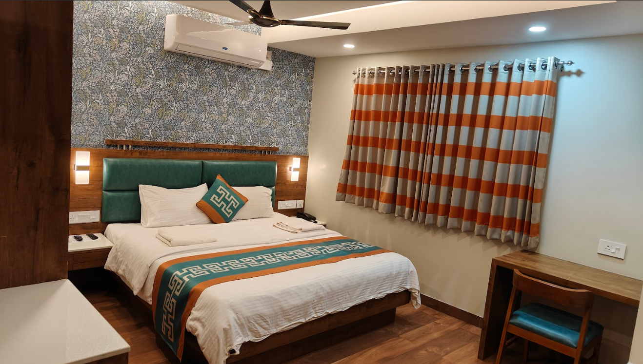 Hotel G R T Square Double AC Room 3