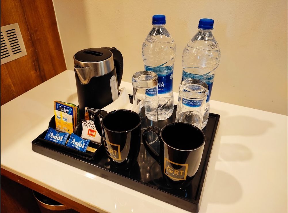 Hotel G R T Square Suite Room 4