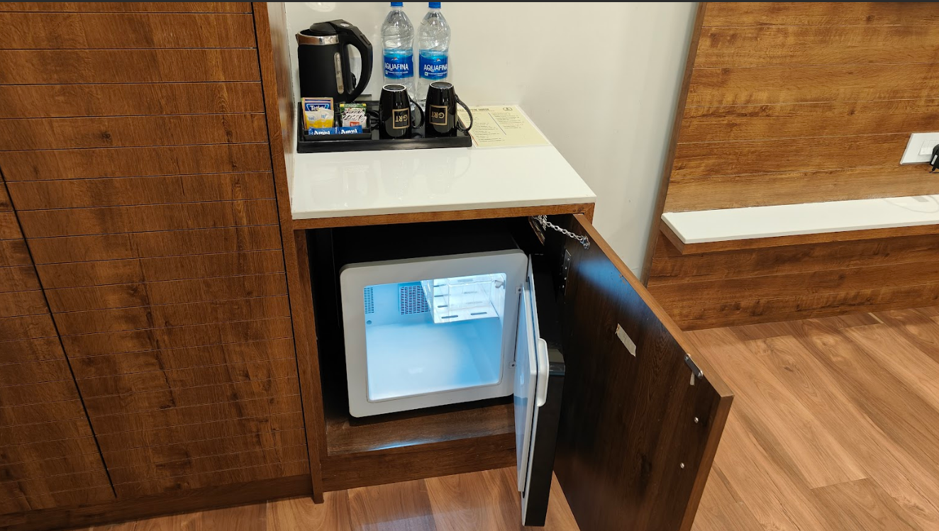 Hotel G R T Square Suite Room 3