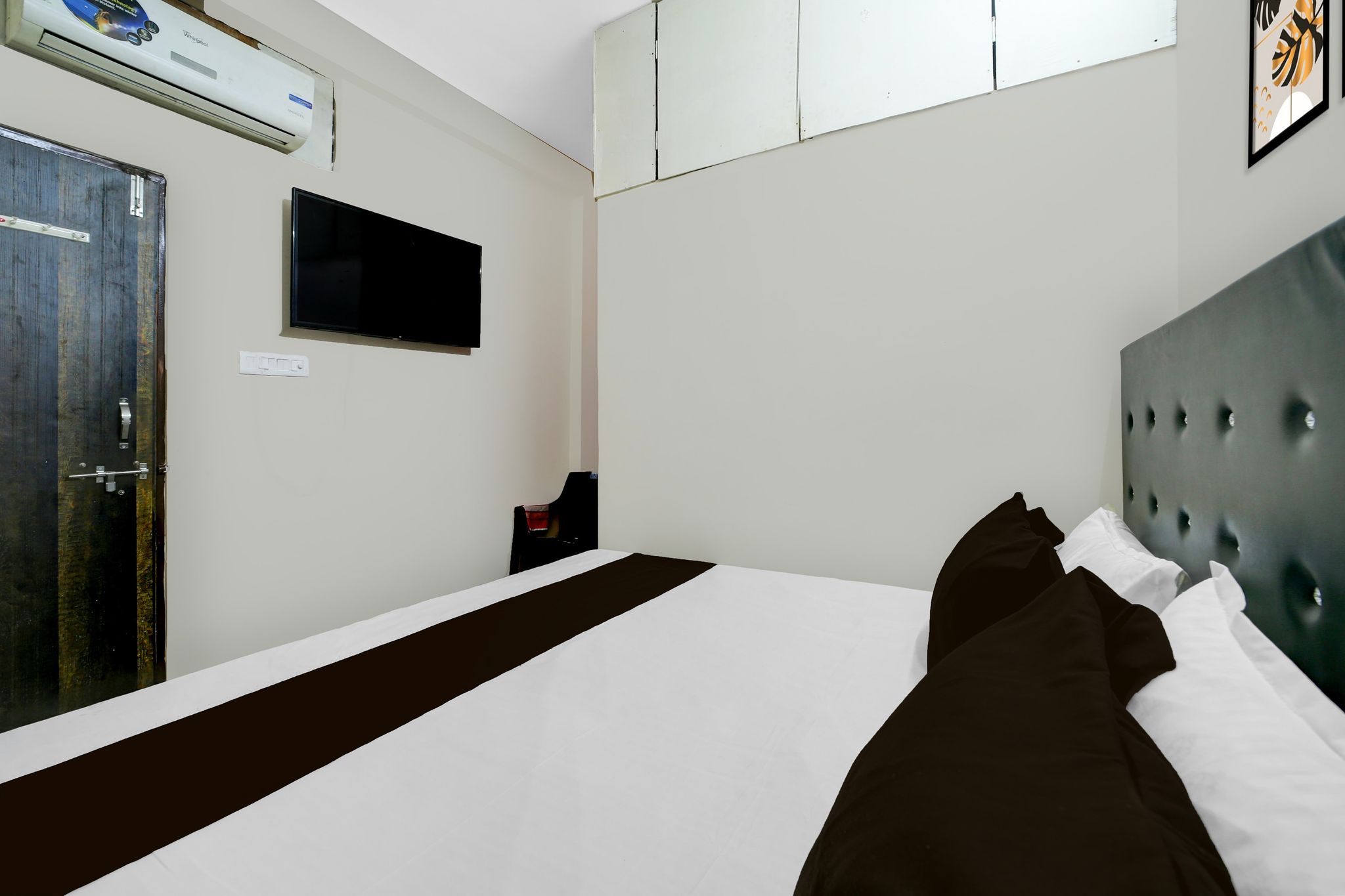 Hotel O Royal Inn Home Stay Classic 3