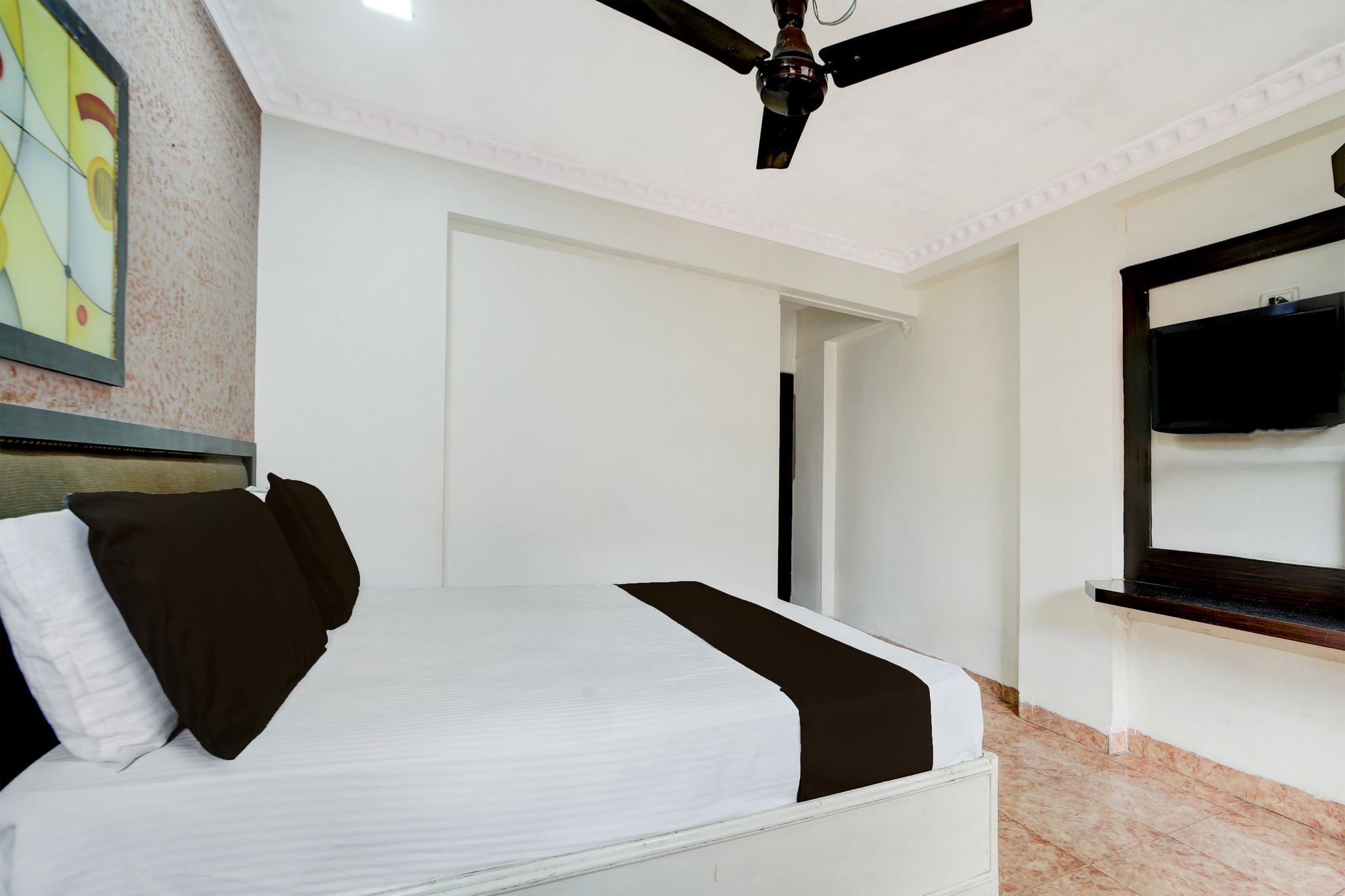 Townhouse Hotel Bhopal Station Inn Classic 11