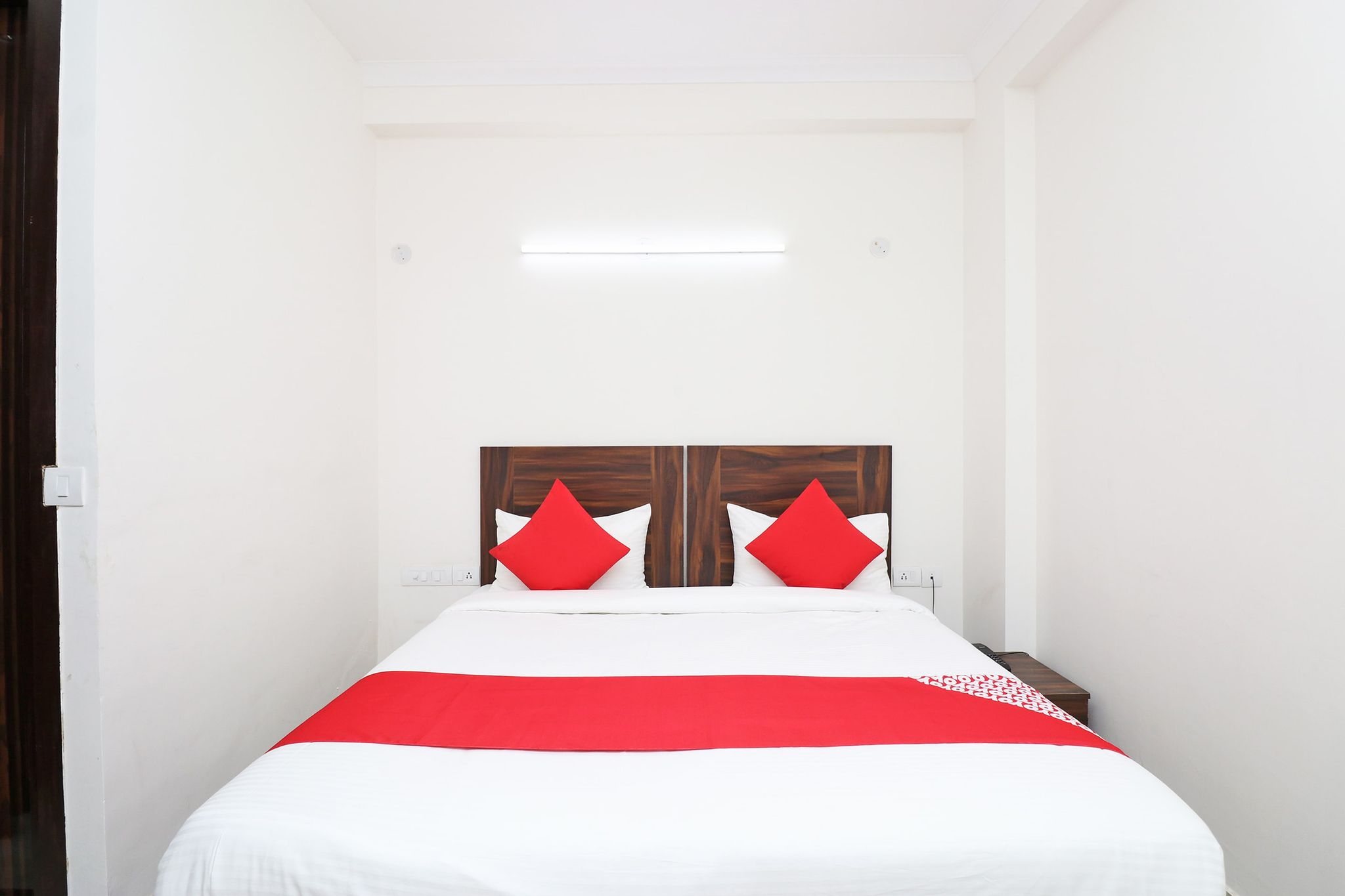 Hotel O N R Residency (Nanak Ram Residency) Classic 12