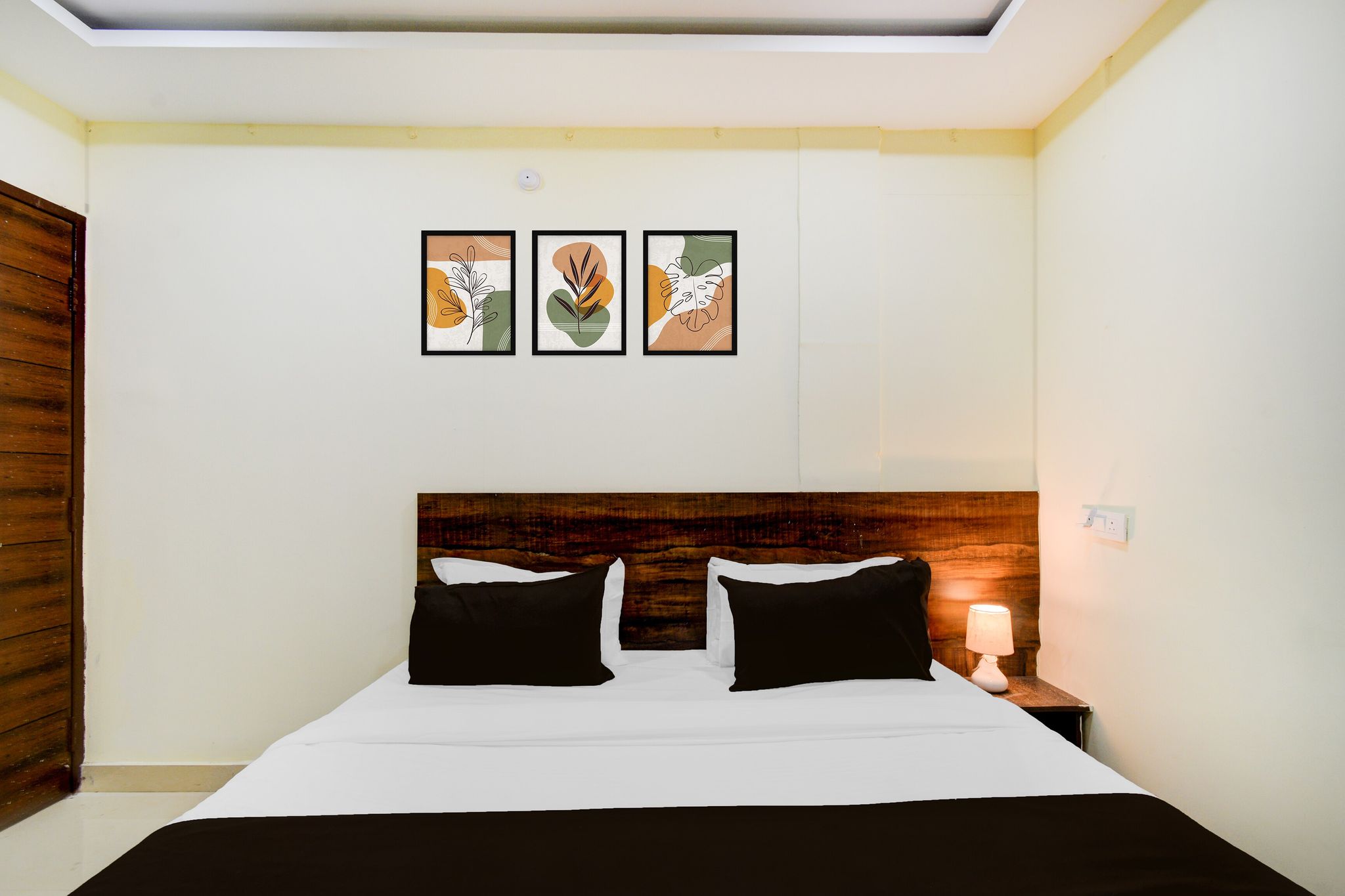 Hotel O Indian Comfort Classic 13