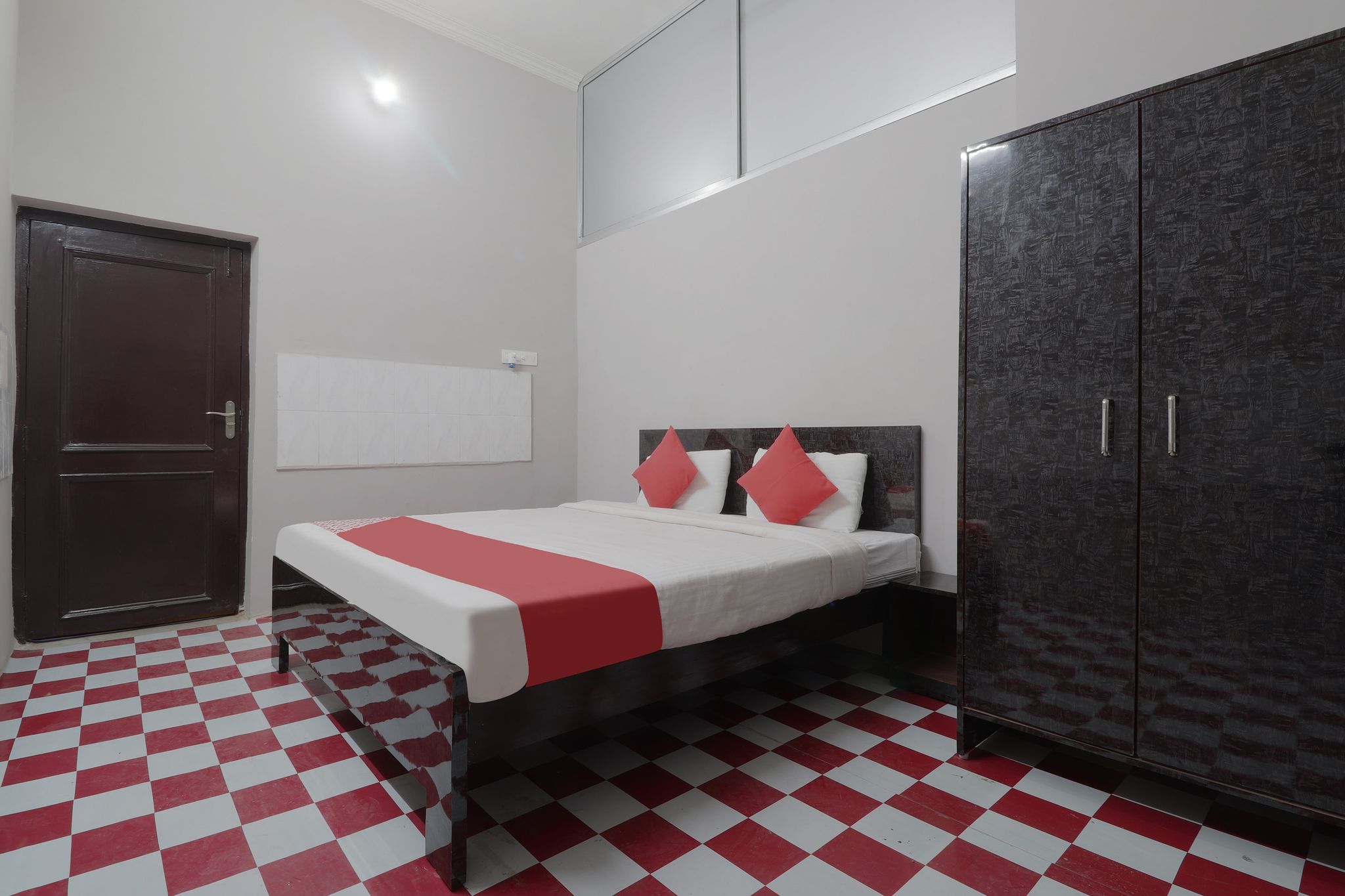 Hotel O The Highway Inn Classic 13