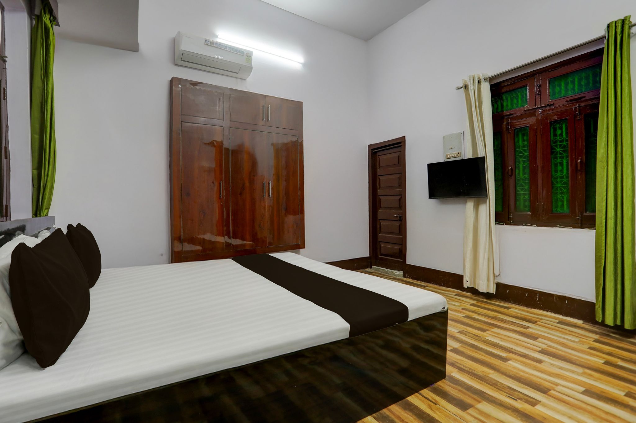 SPOT ON Alakh Kashi Homestay Classic 6