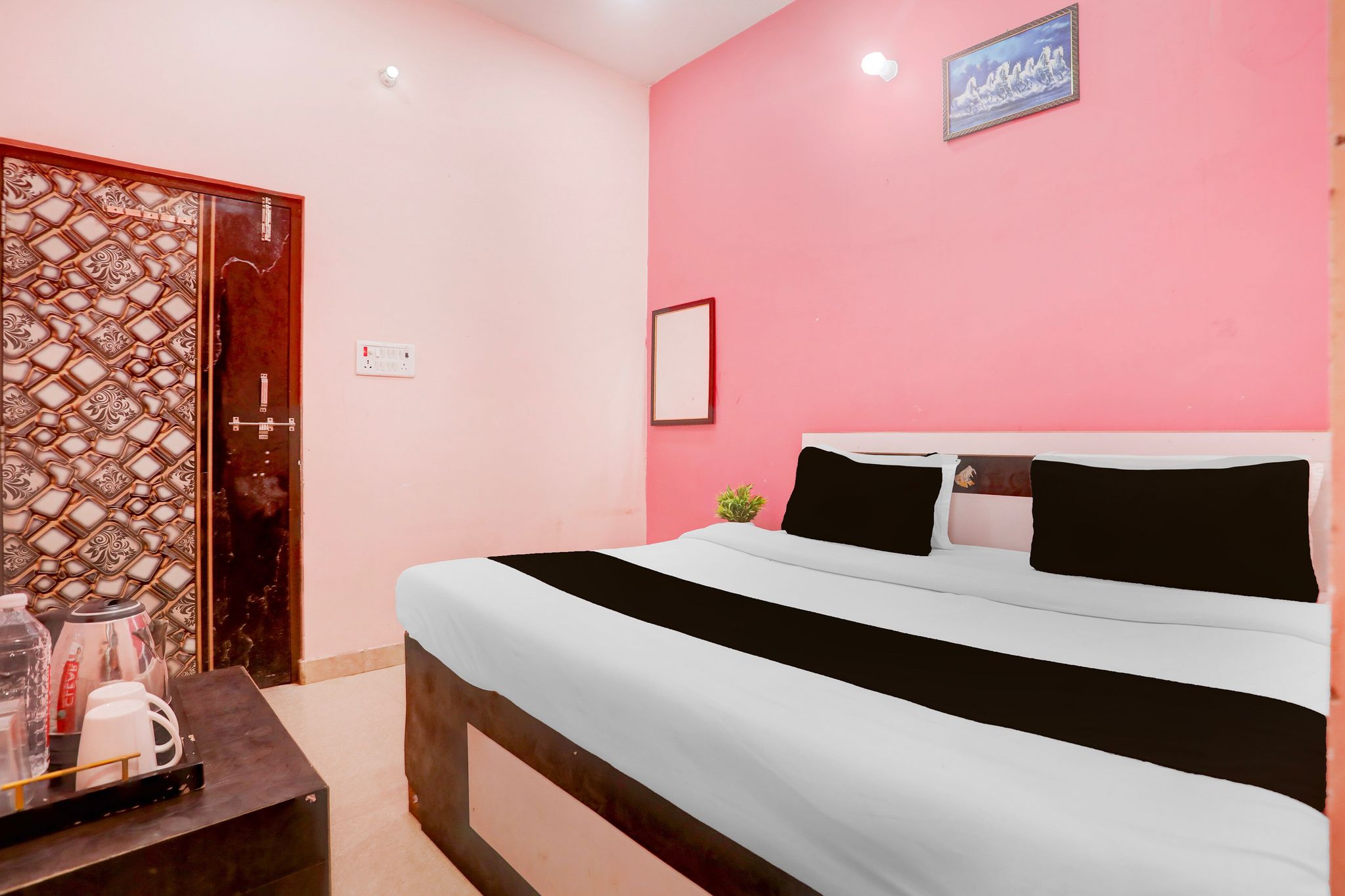 Hotel O S G H INN Classic 13