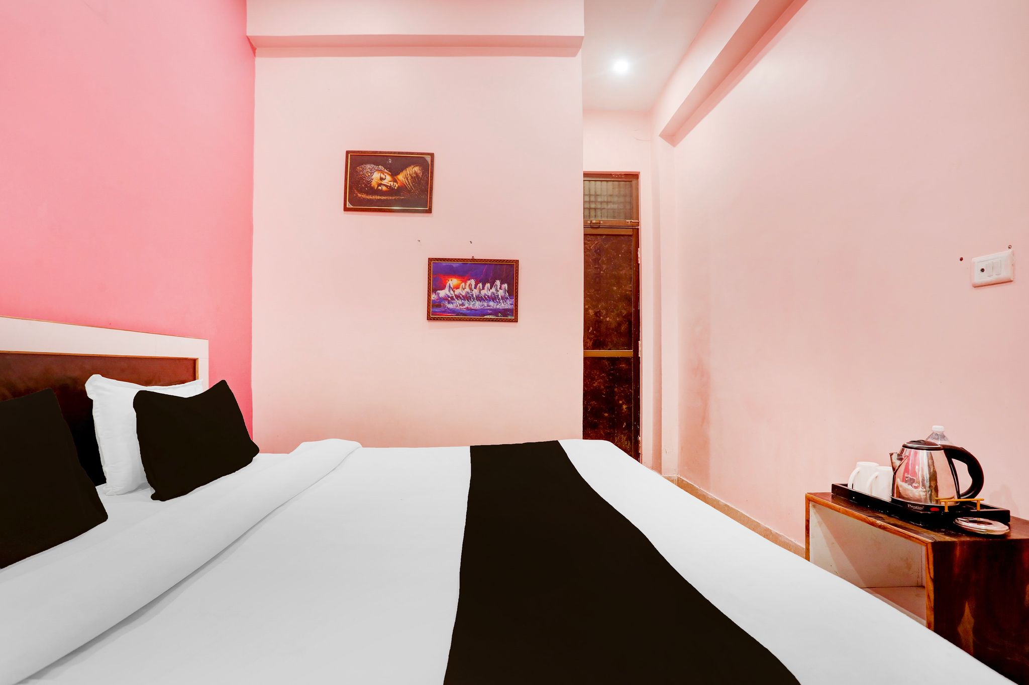 Hotel O S G H INN Classic 10