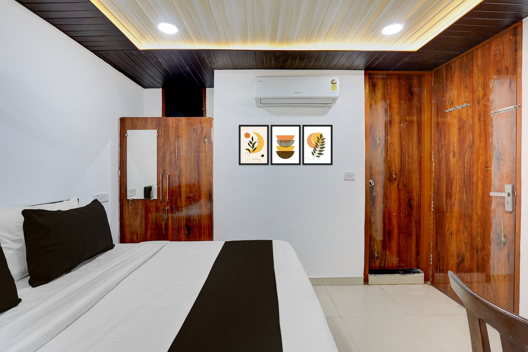 Hotel O Yatra Inn Classic 12