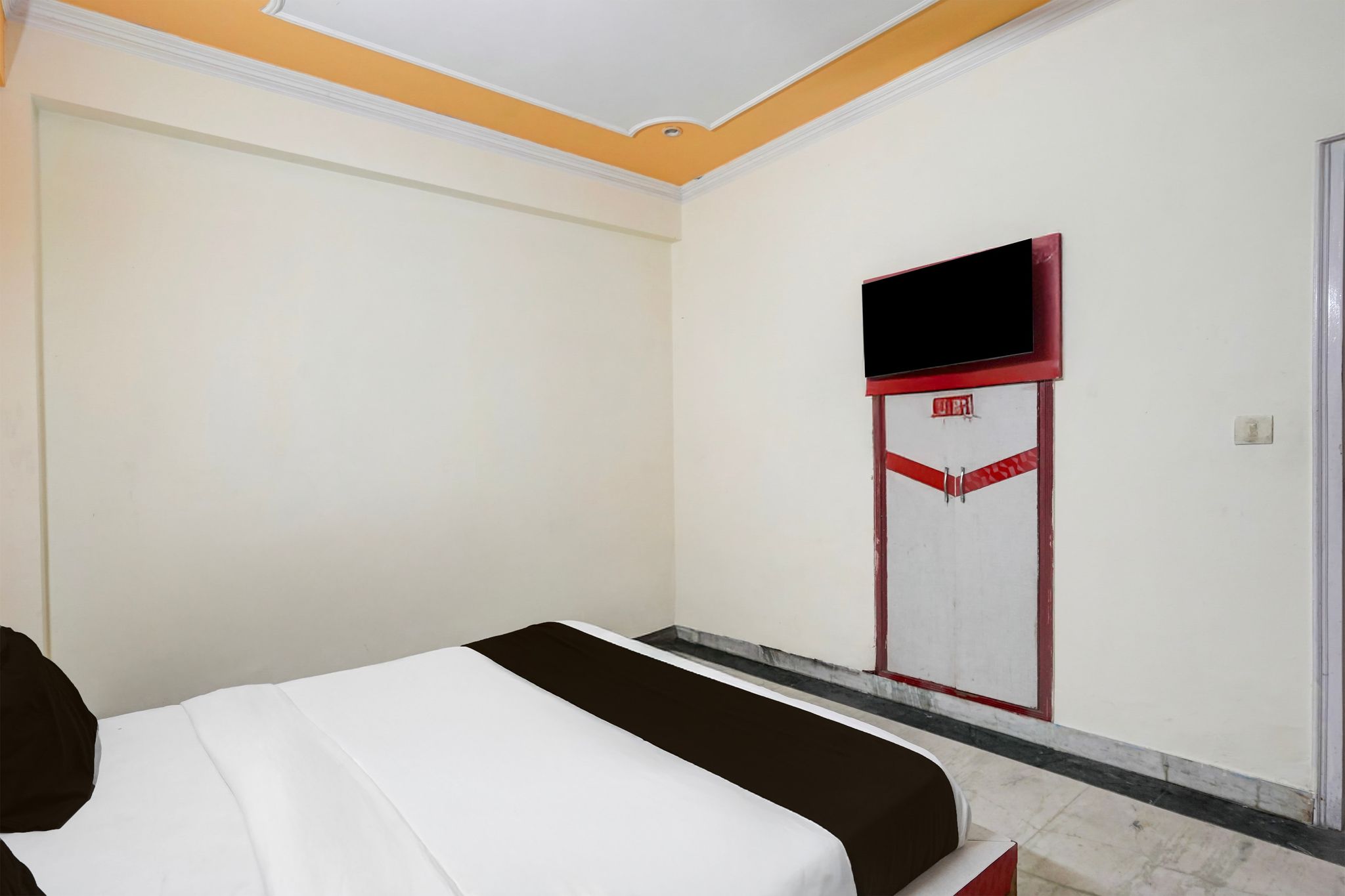 Hotel O TAVIRA INN Sector 34 Metro Station Classic 12