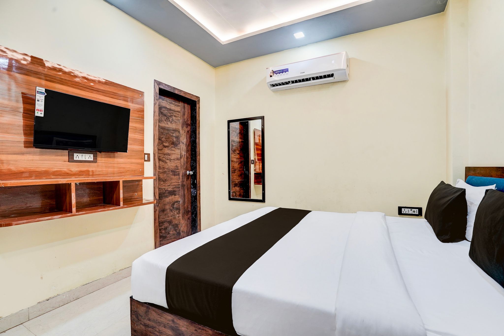 Hotel O Luxe Paradise Classic 2