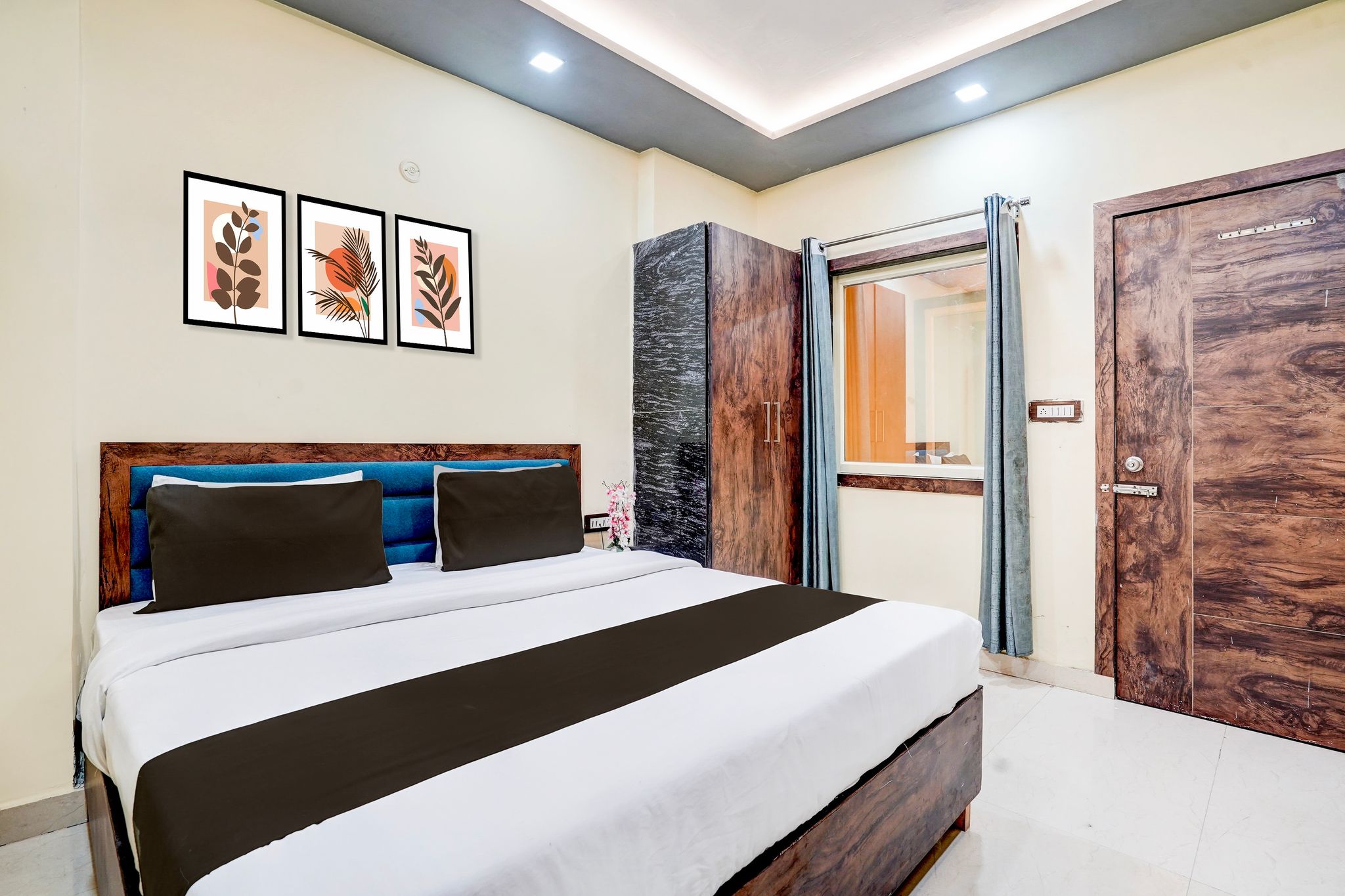 Hotel O Luxe Paradise Classic 10