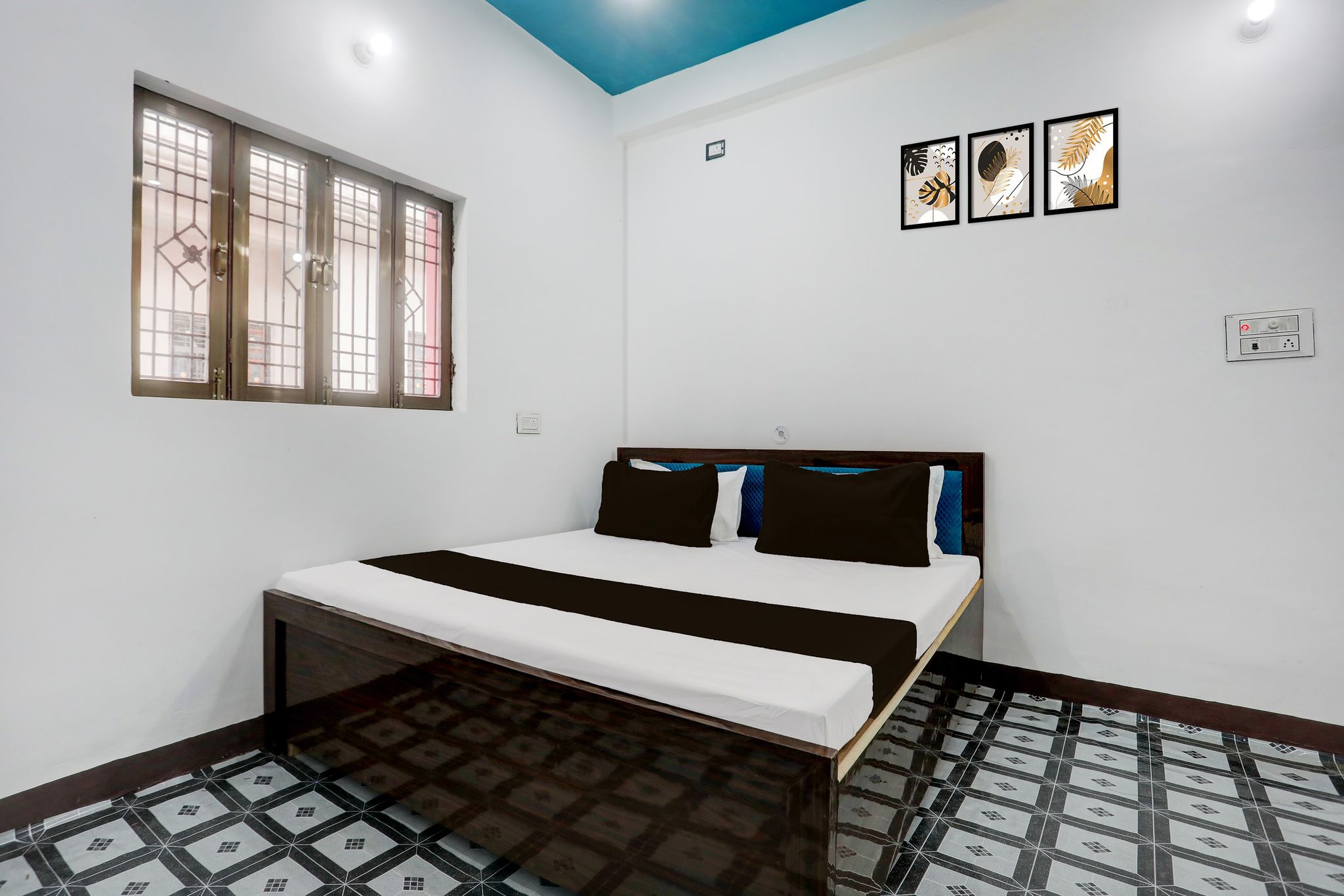 SPOT ON Ajay Hotel Phulpur Railway station Classic 16