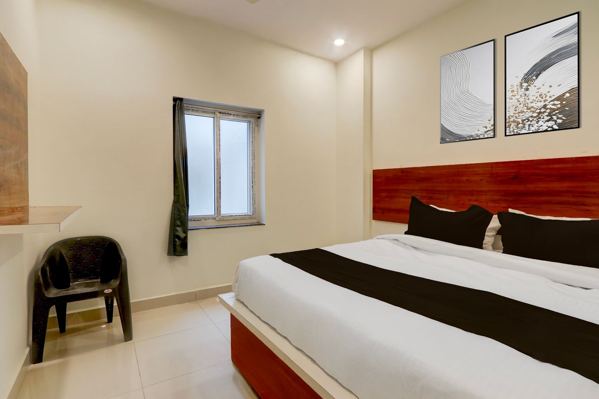 Hotel O RB Classic Inn Classic 15