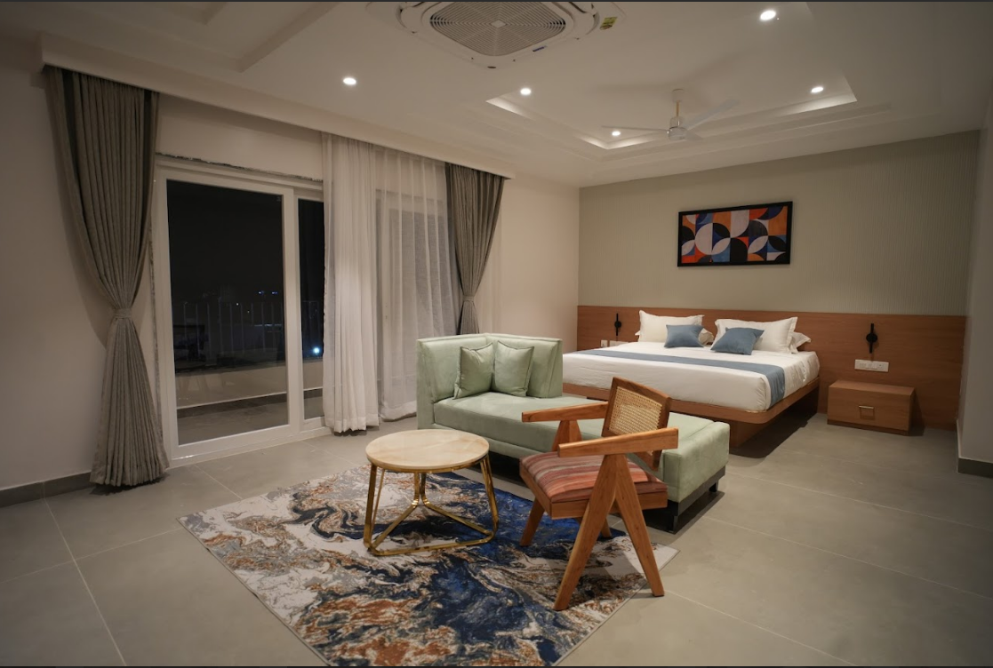 Kolas Grand Hotel & Convention Center Premier King Suite 2