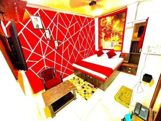 Hotel Aditya Deluxe Double Room 5