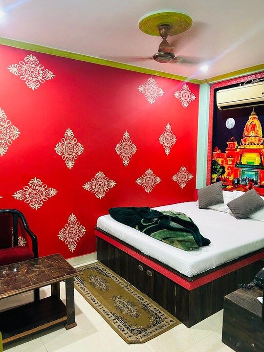 Hotel Aditya Deluxe Double Room 4