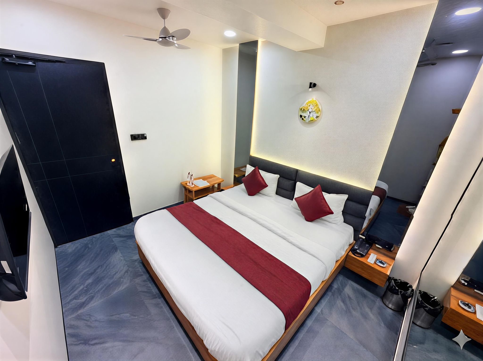 HOTEL THE AVANTA - GANDHINAGAR Executive Suite Room 2