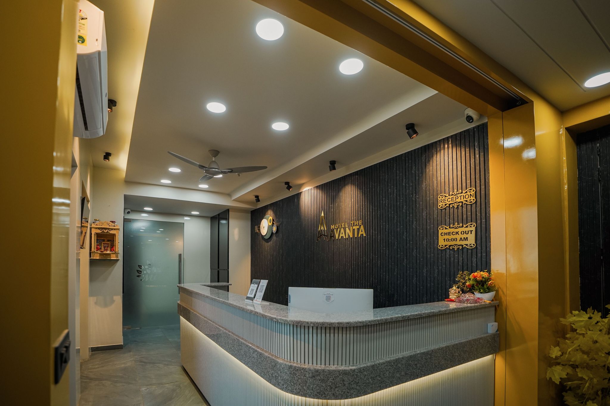 Hotel The Avanta - Gandhinagar