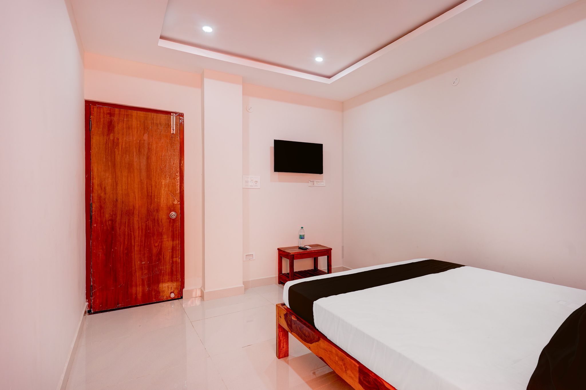 Hotel O Eswar Grand Palace Perungudi Classic 14