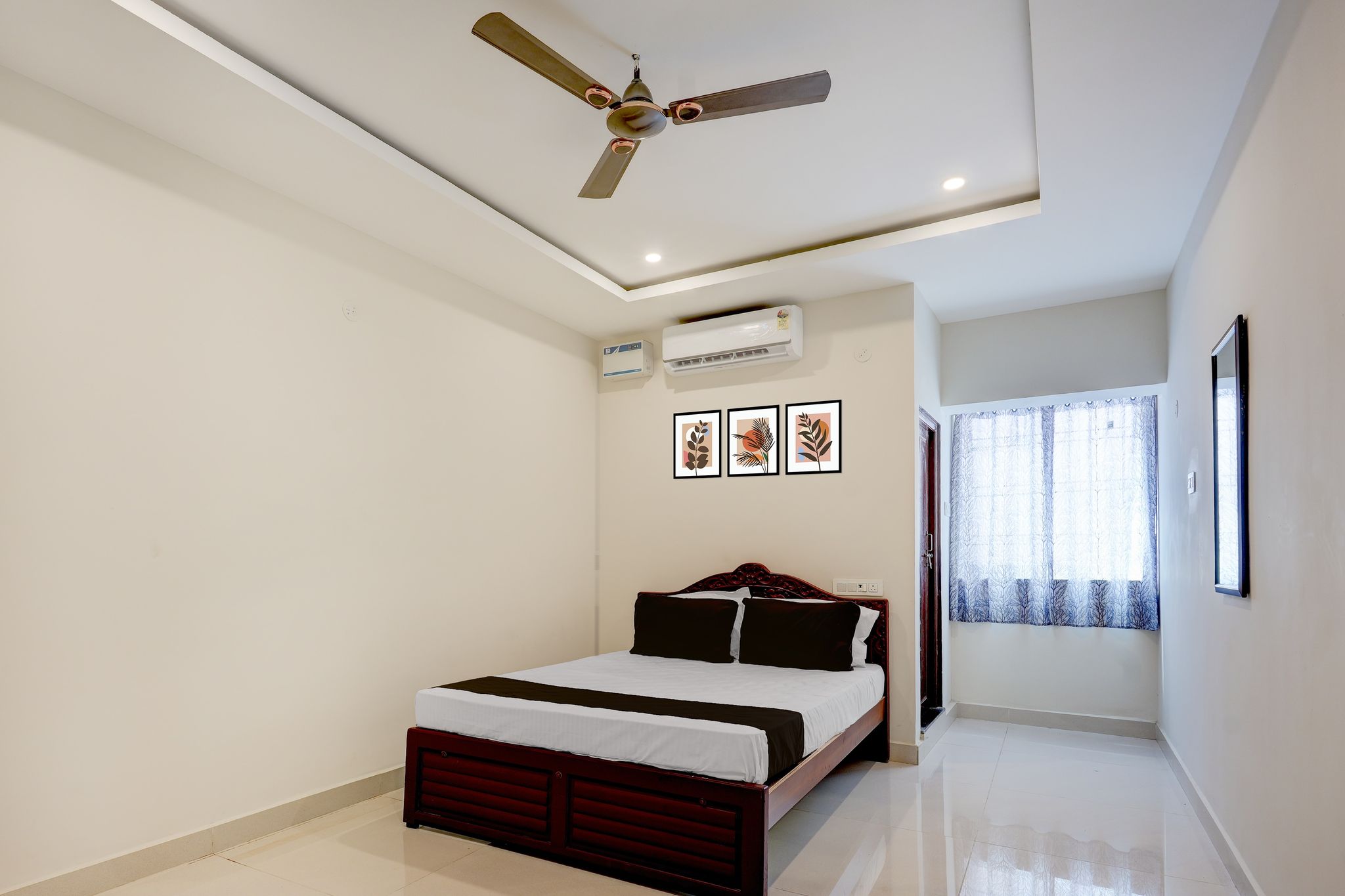 Hotel O Eswar Grand Palace Perungudi Classic 15