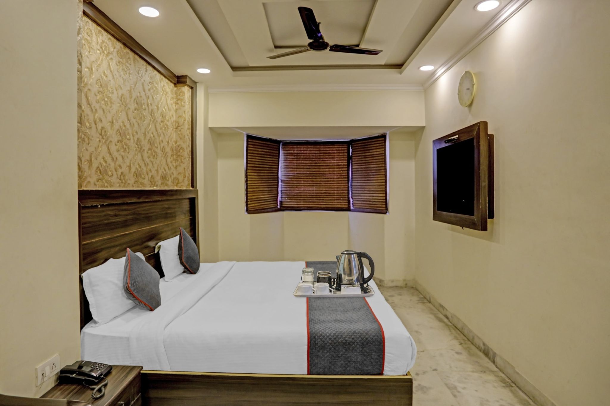 Townhouse Jai Guru Ji Nearest Merceds Benz Sector 11 Classic 9