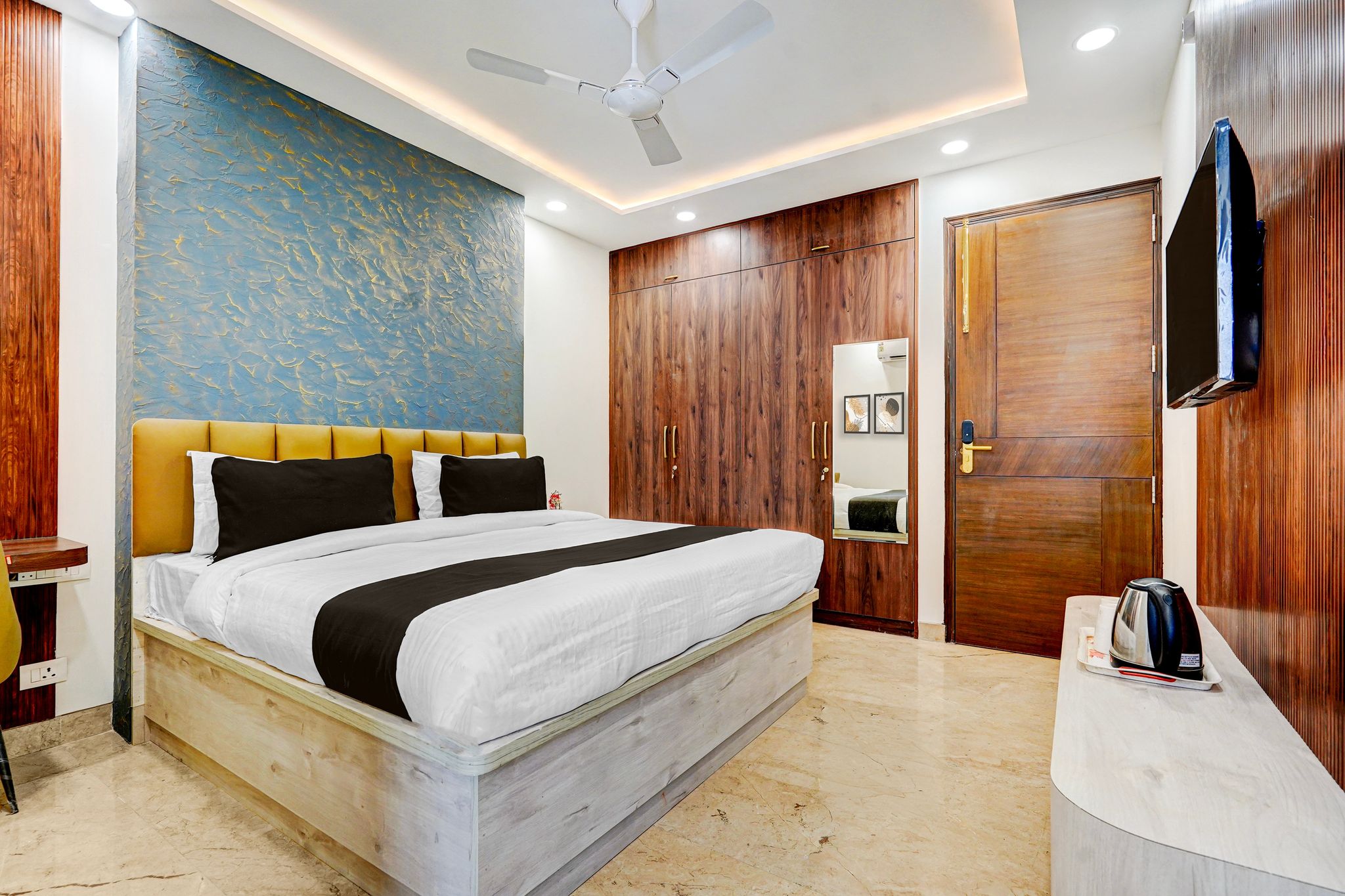 Super Townhouse Sector 51 Gurgaon CLASSIC 7