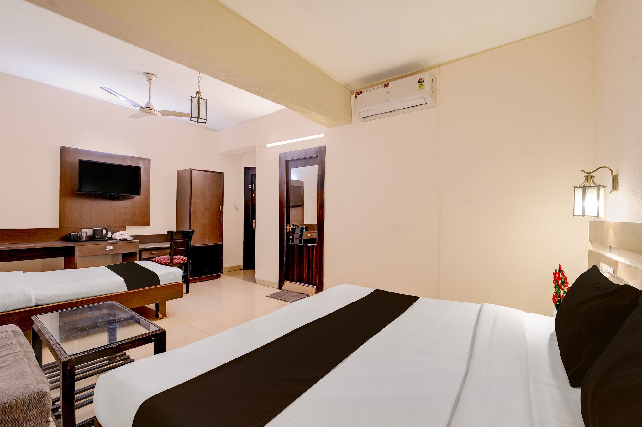 Super Townhouse Gandhi Medical College Bhopal Formerly Hotel Shagun CLASSIC 2