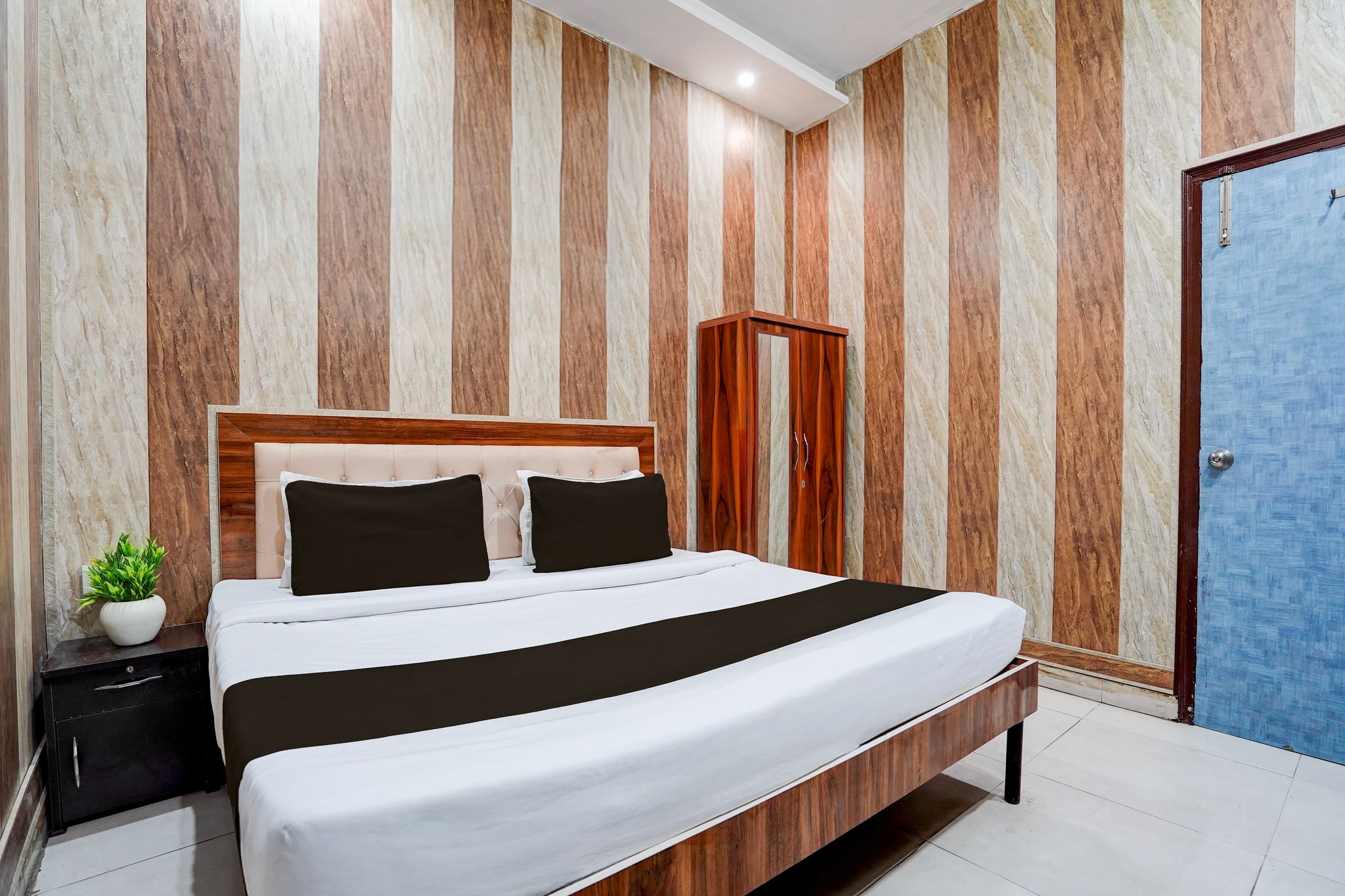 Super Hotel O Dadri Railway Station Formerly Cross Town CLASSIC 5