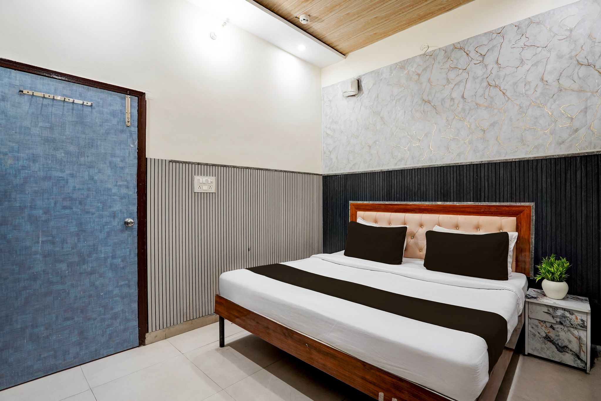 Super Hotel O Dadri Railway Station Formerly Cross Town CLASSIC 2