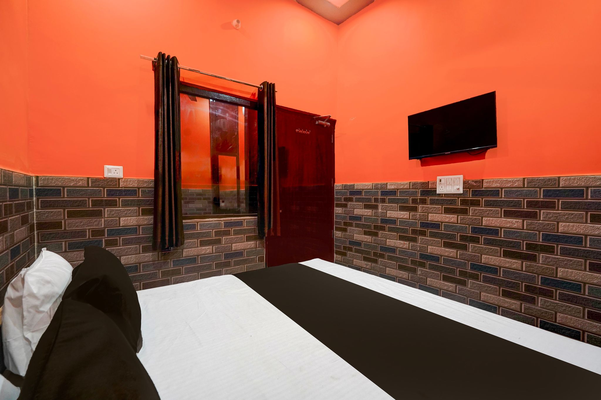 Hotel O Archaeological Museum Mathura CLASSIC 8