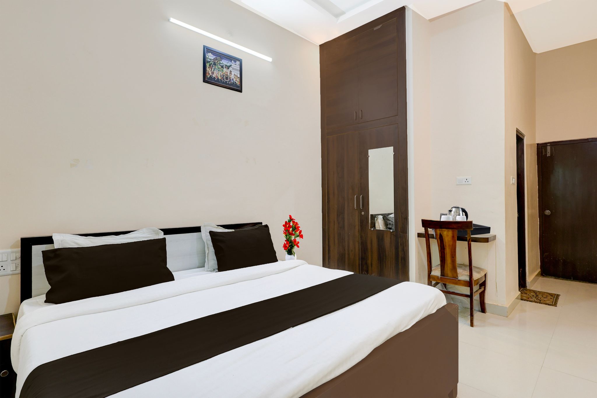 Collection O Jodhpur Cantt Railway Station Formerly Pithoragarh Resort CLASSIC 4