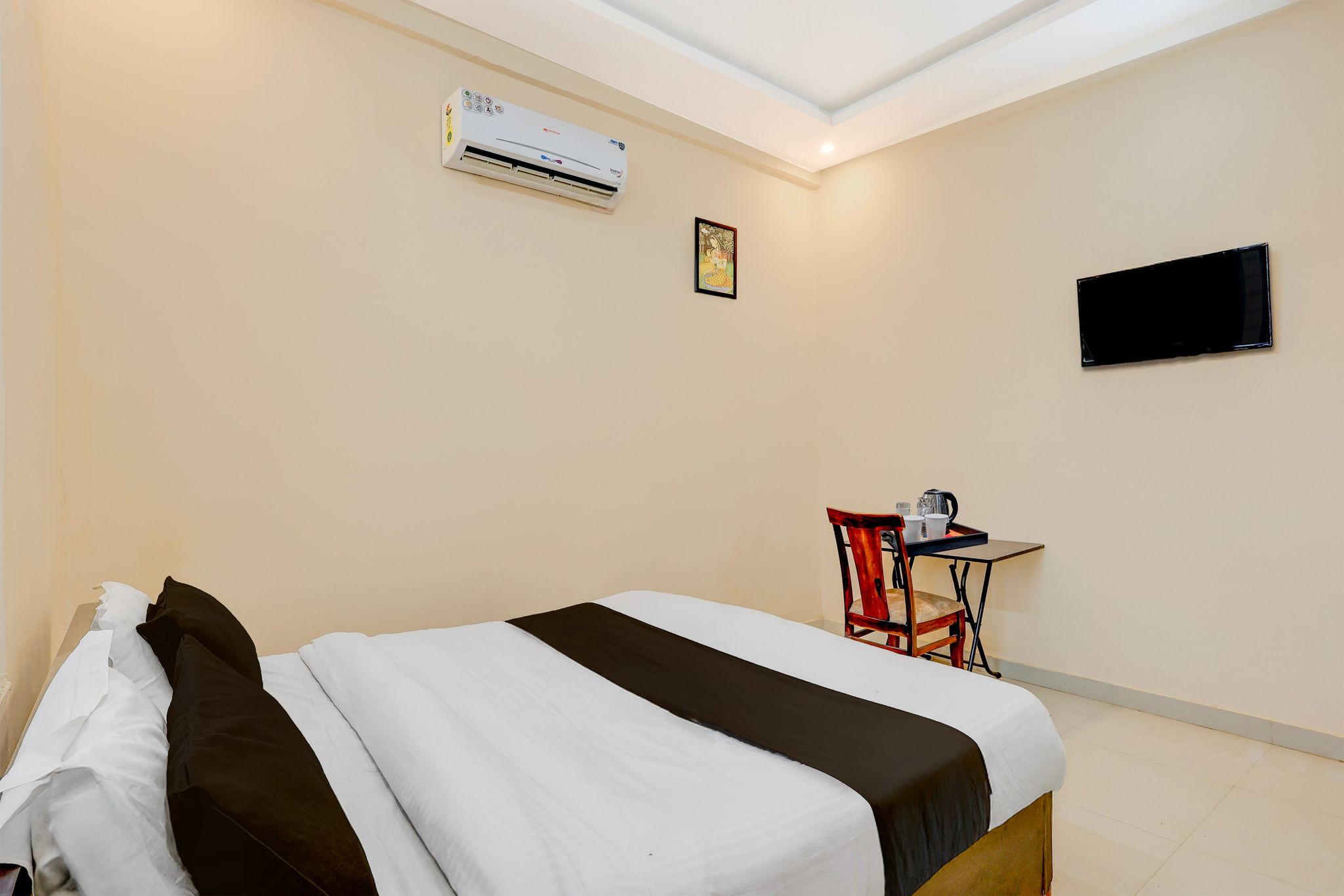 Collection O Jodhpur Cantt Railway Station Formerly Pithoragarh Resort CLASSIC 17