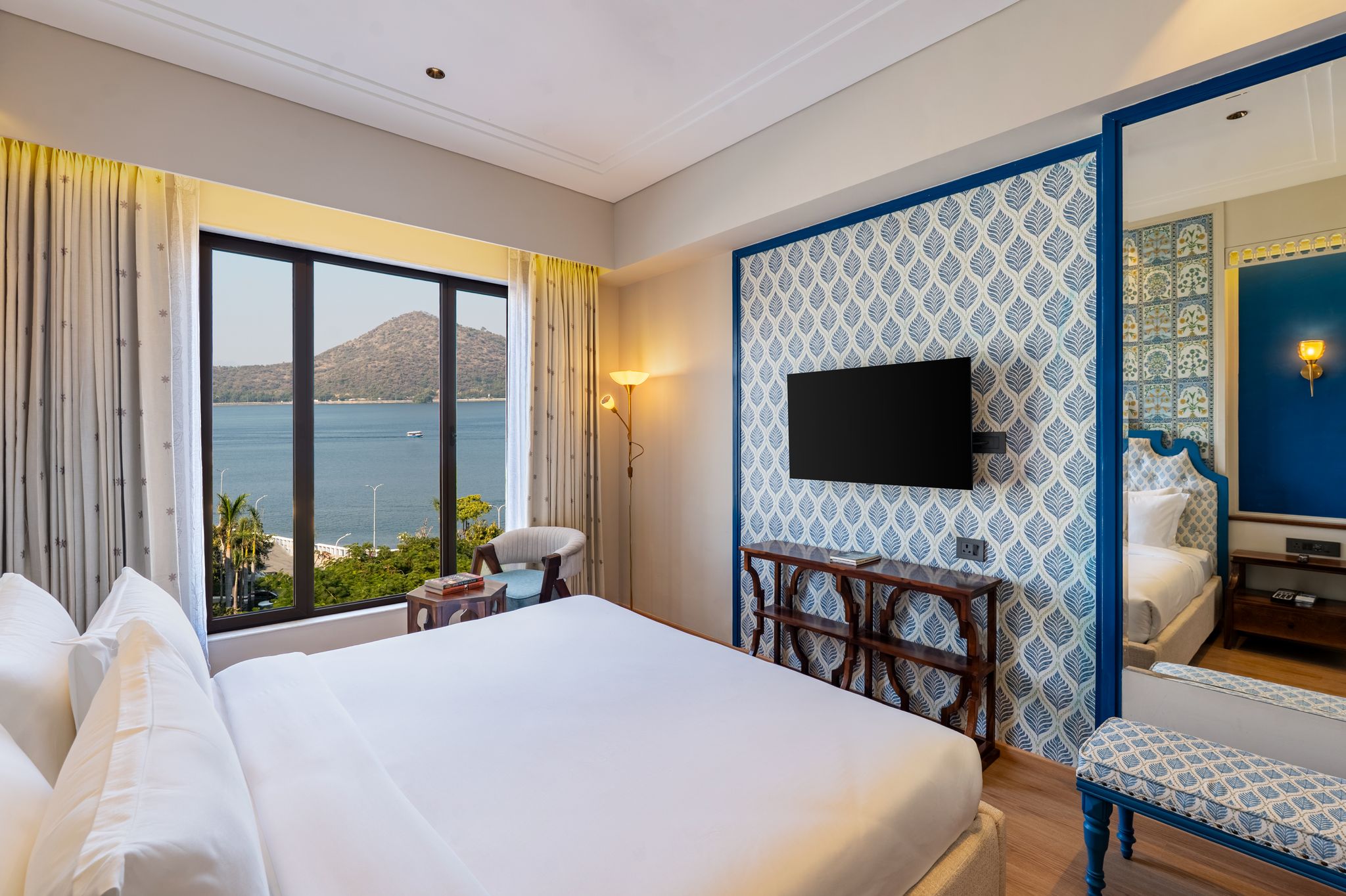 Acacia Somgarh Udaipur Superior Room - Lake View